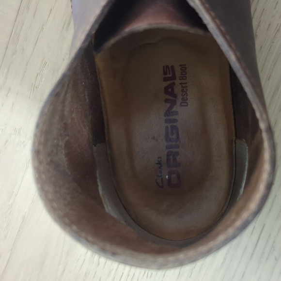 Clarks, size 5, beeswax - Picture 2 of 3